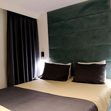Axu Airport Hotel Arnavutkoy Ngoại thất bức ảnh A room at the hotel