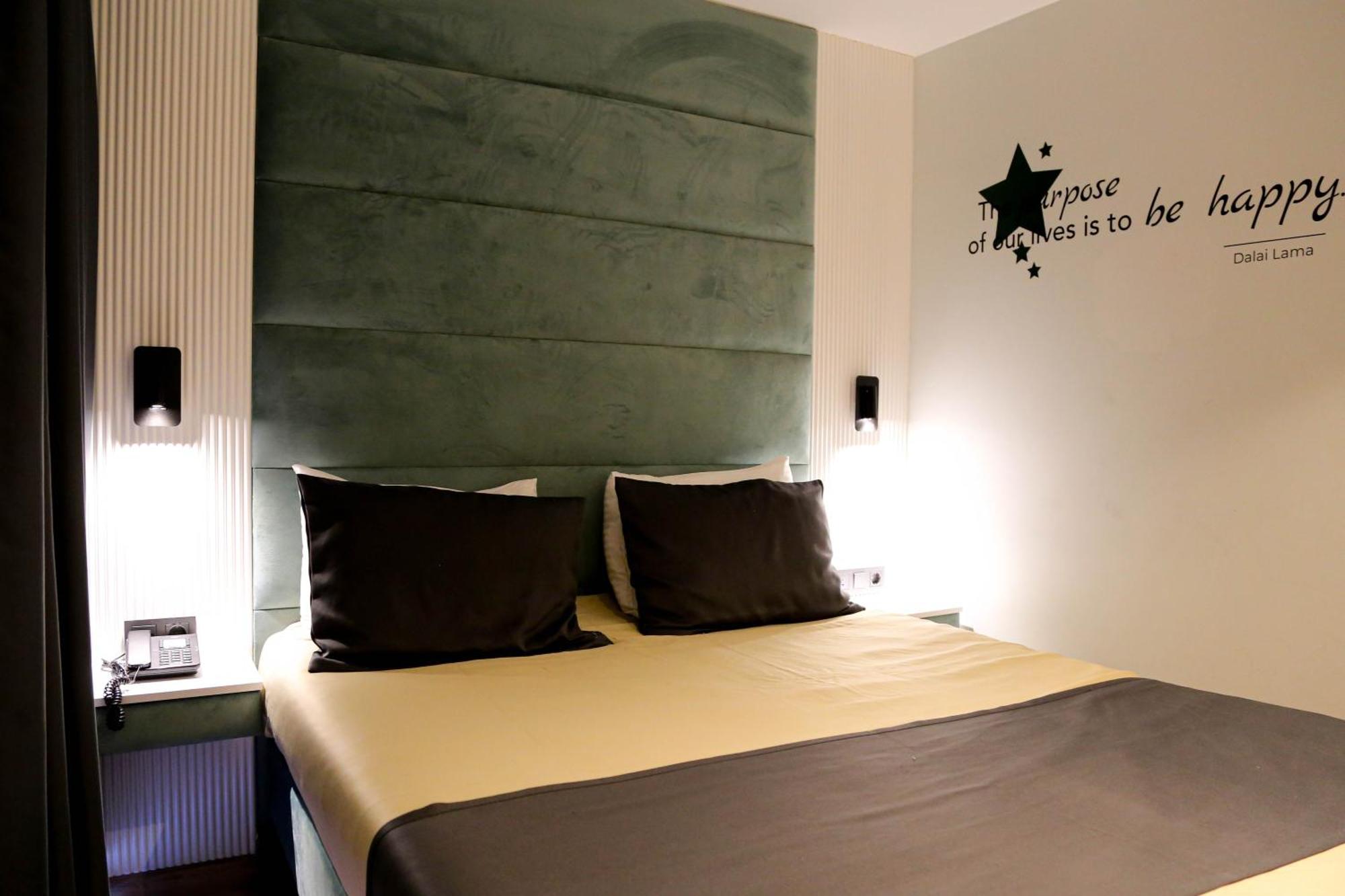 Axu Airport Hotel Arnavutkoy Ngoại thất bức ảnh A room at the hotel