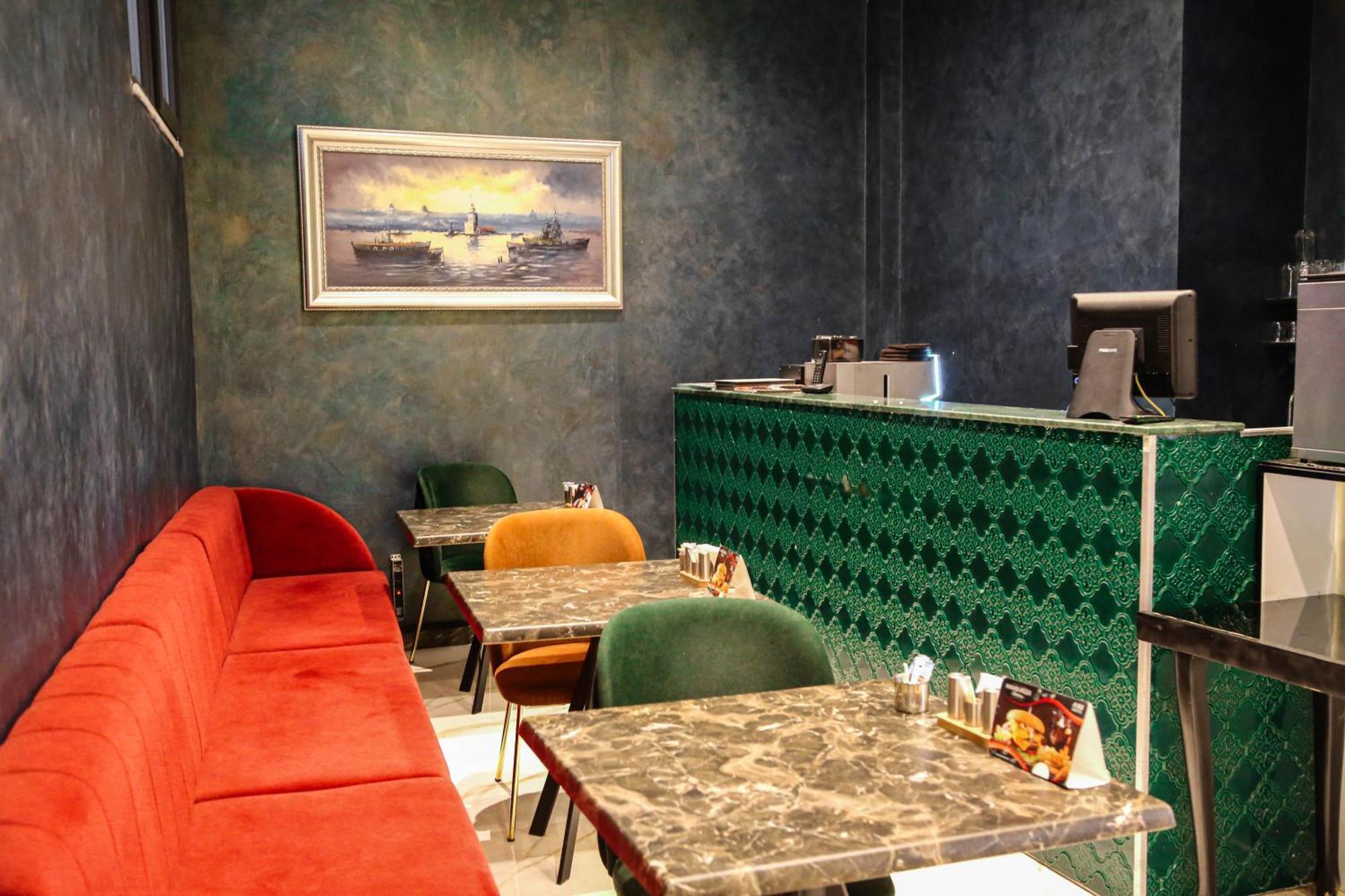 Axu Airport Hotel Arnavutkoy Ngoại thất bức ảnh Interior of a restaurant in the city of Tehran
